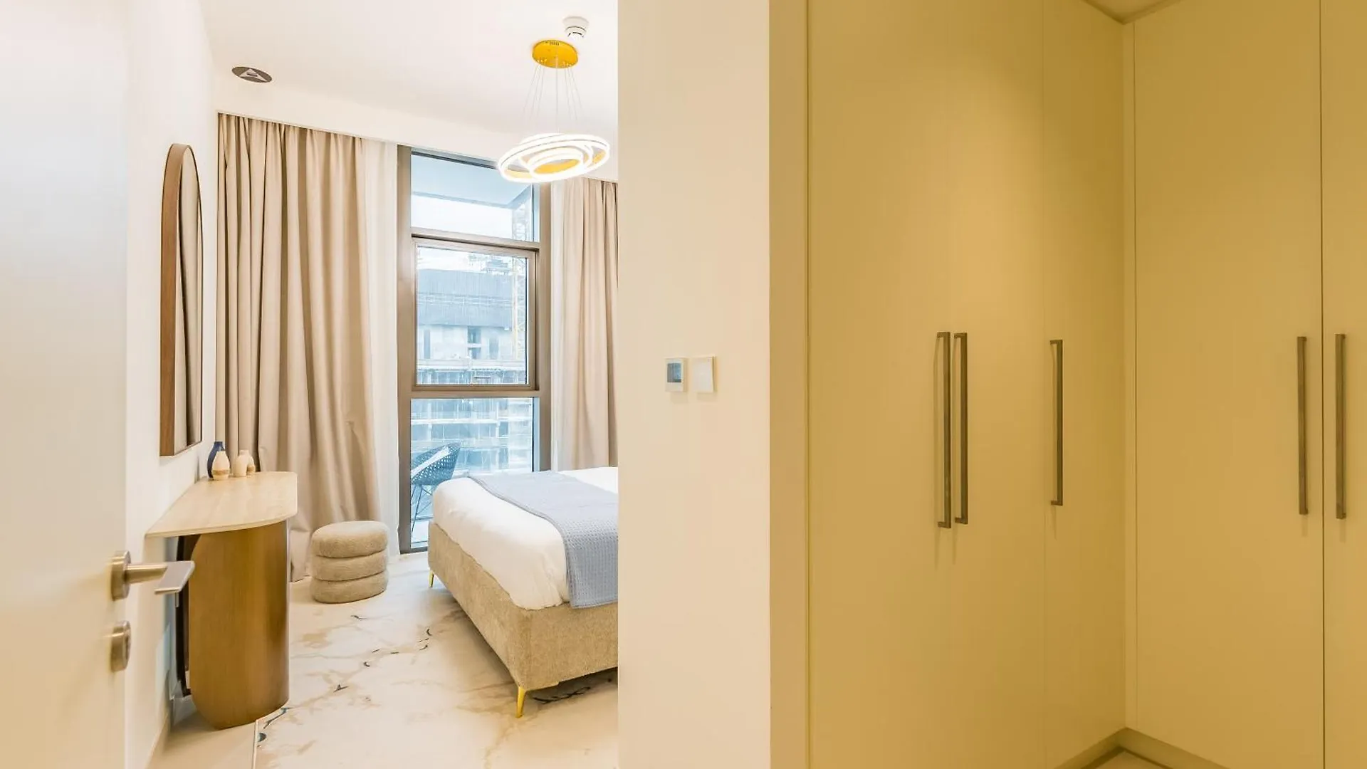 The 'Paris' Condo - Stylish 2Bd With Burj View Dubai 0*,  United Arab Emirates