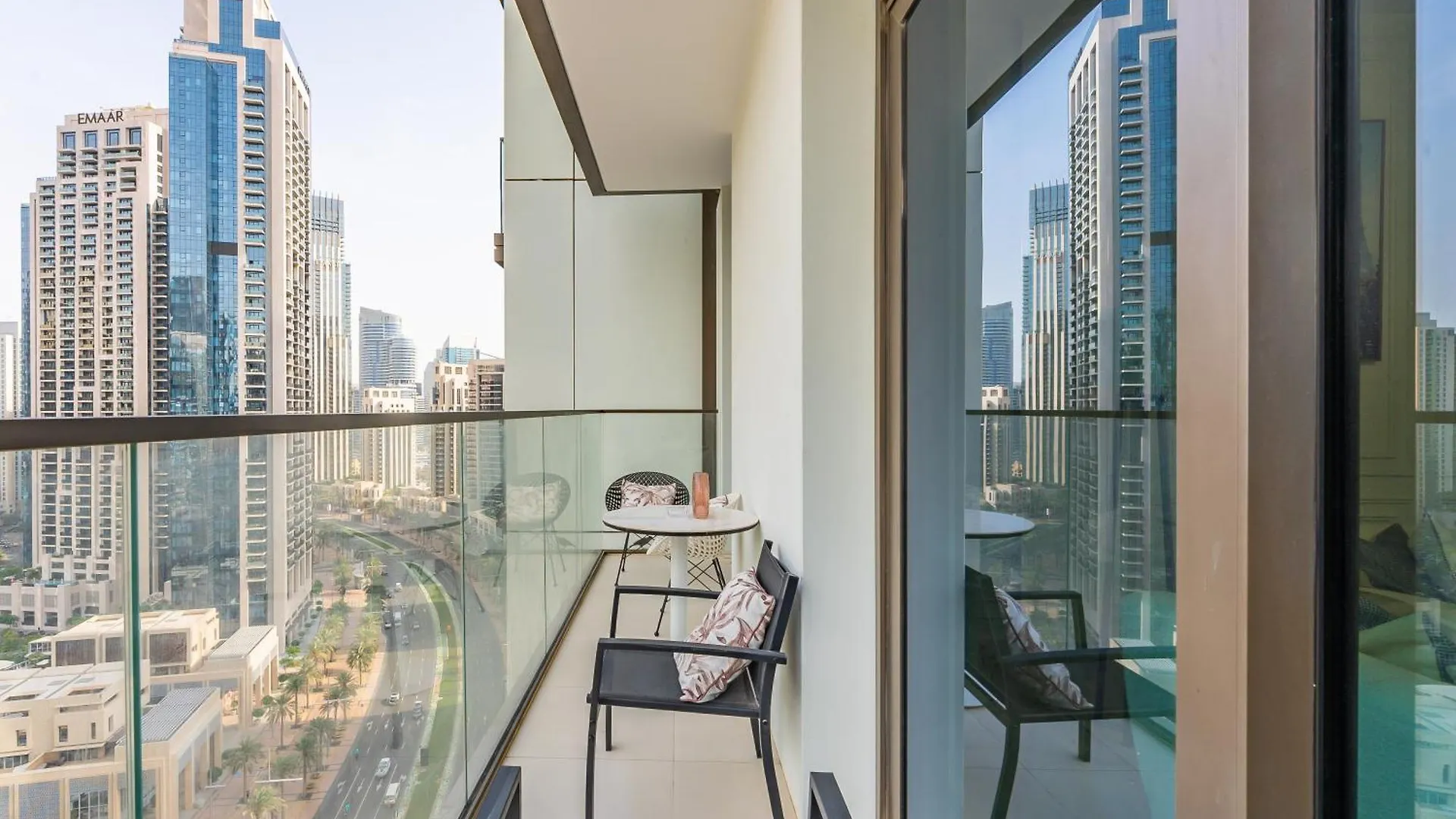 Apartment The 'Paris' Condo - Stylish 2Bd With Burj View Dubai
