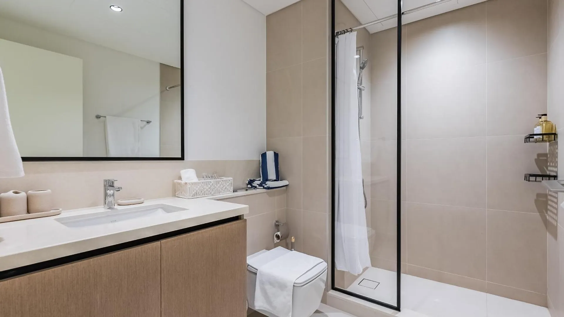 The 'Paris' Condo - Stylish 2Bd With Burj View Dubai United Arab Emirates