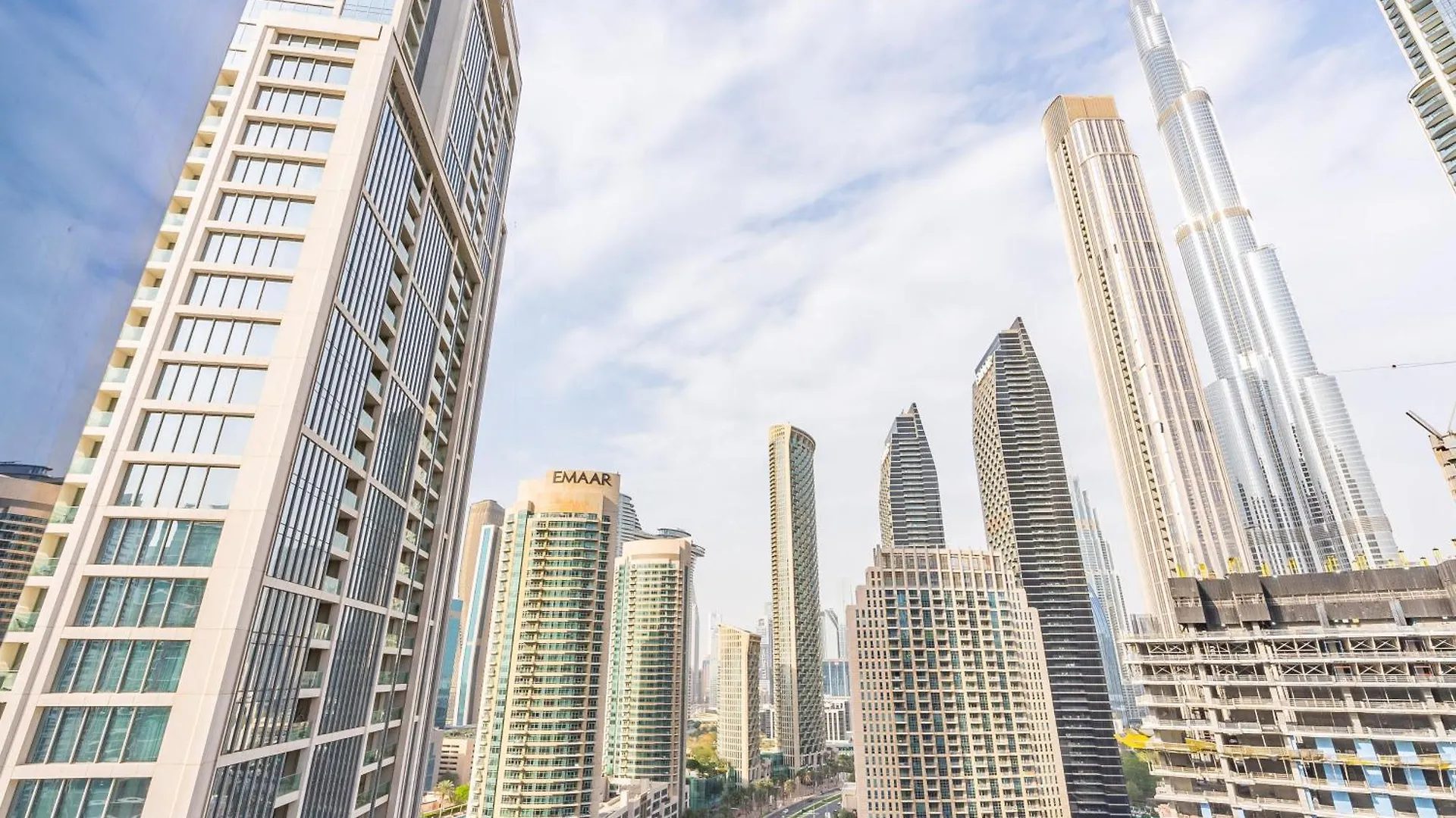 The 'Paris' Condo - Stylish 2Bd With Burj View Dubai Apartment
