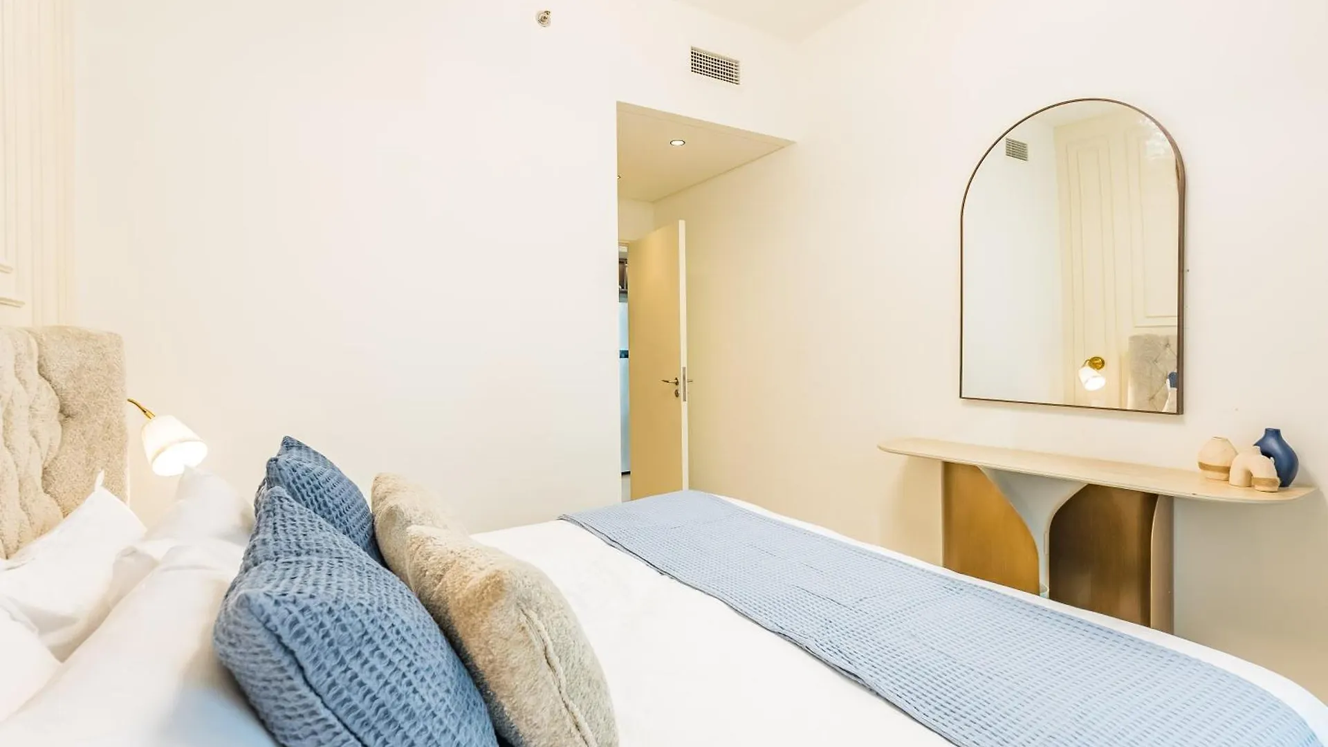The 'Paris' Condo - Stylish 2Bd With Burj View Dubai 0*,